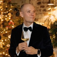 Olly Jeffers in black tie
